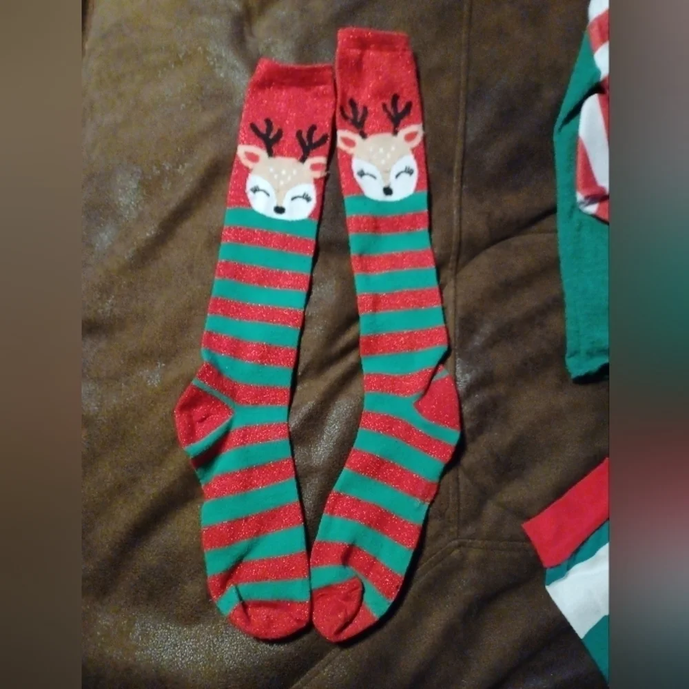 Holiday time, 6/7 PJ'S